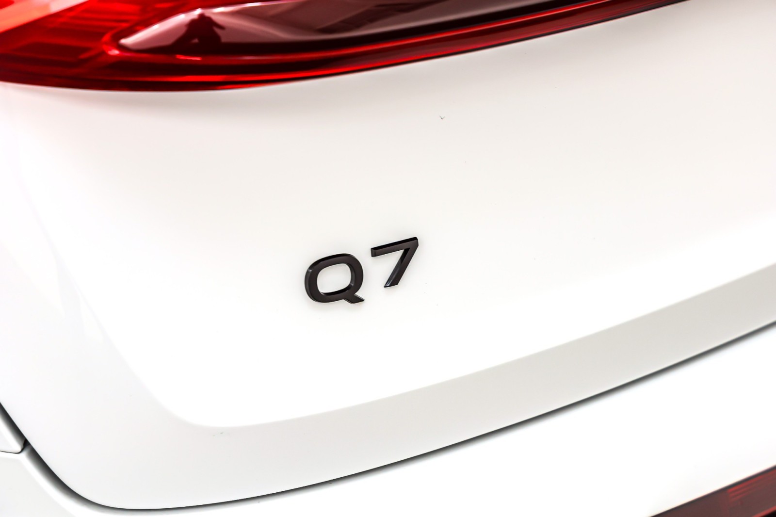 New 2026 Glacier White Metallic Audi Premium Plus 55 quattro image 9