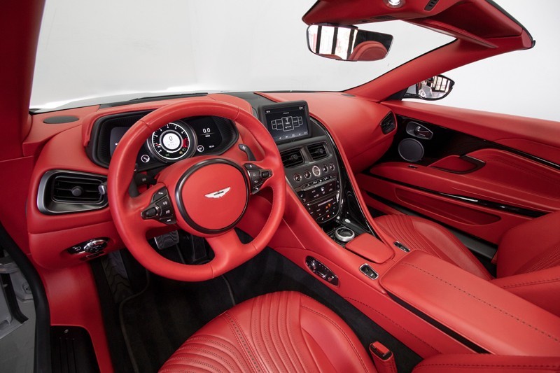 2019 Aston Martin DB11 V8 Volante ($252,016 MSRP) *ONLY 6400 MILES* in , 