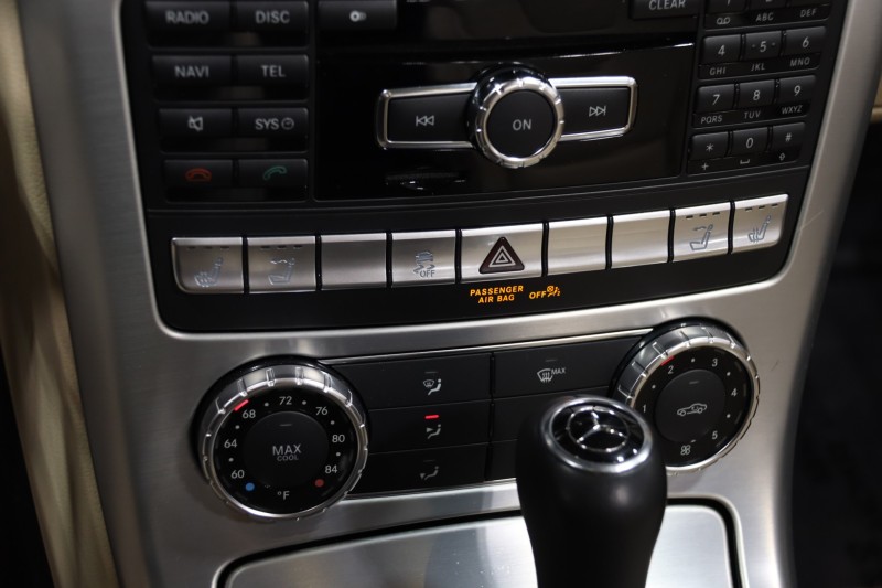 2012 Mercedes-Benz SLK 350 AMG Sport 2dr Roadster in , 