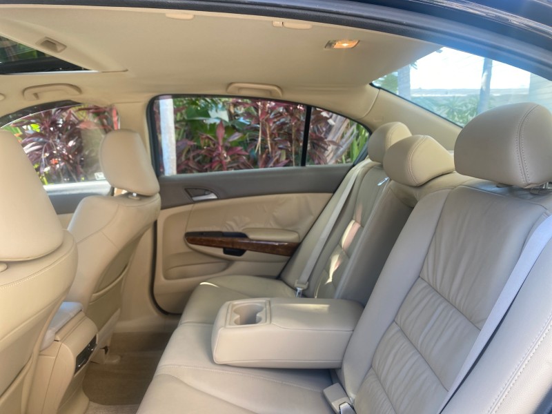 2010 Honda Accord Sdn EX-L LOW MILES 68,167 in , 