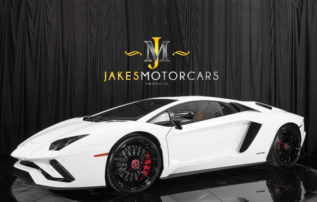 2017  Aventador S Coupe ($474,555 MSRP) **ONLY 2900 MILES** in , 