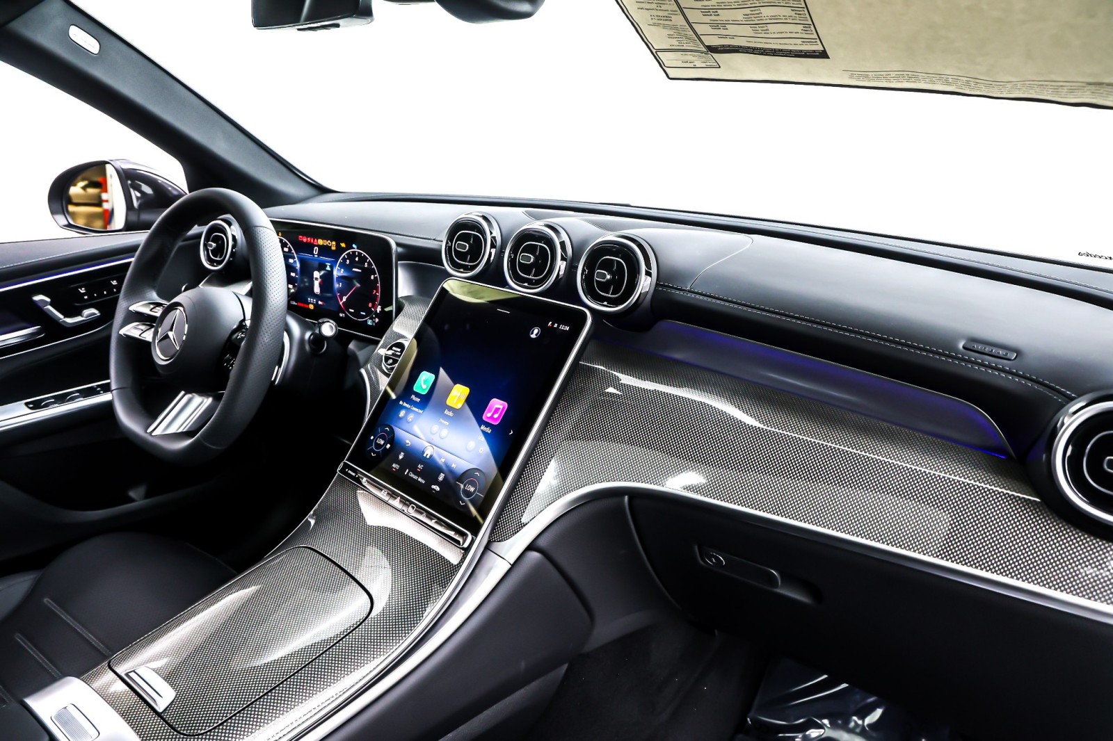 New 2026 Graphite Grey Metallic Mercedes-Benz GLC 300 SUV image 5