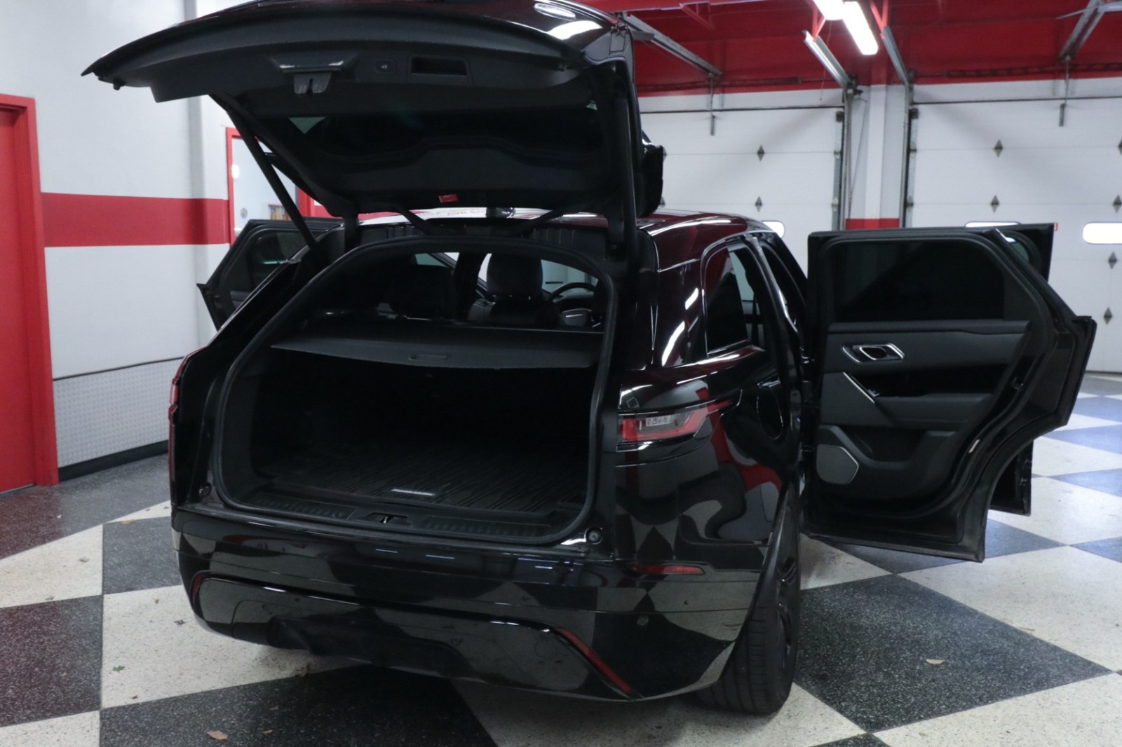 Used Car 2022 Land Rover Range Rover Velar  R-dynamic S For Sale Under $35,000 In Austin, Texas
