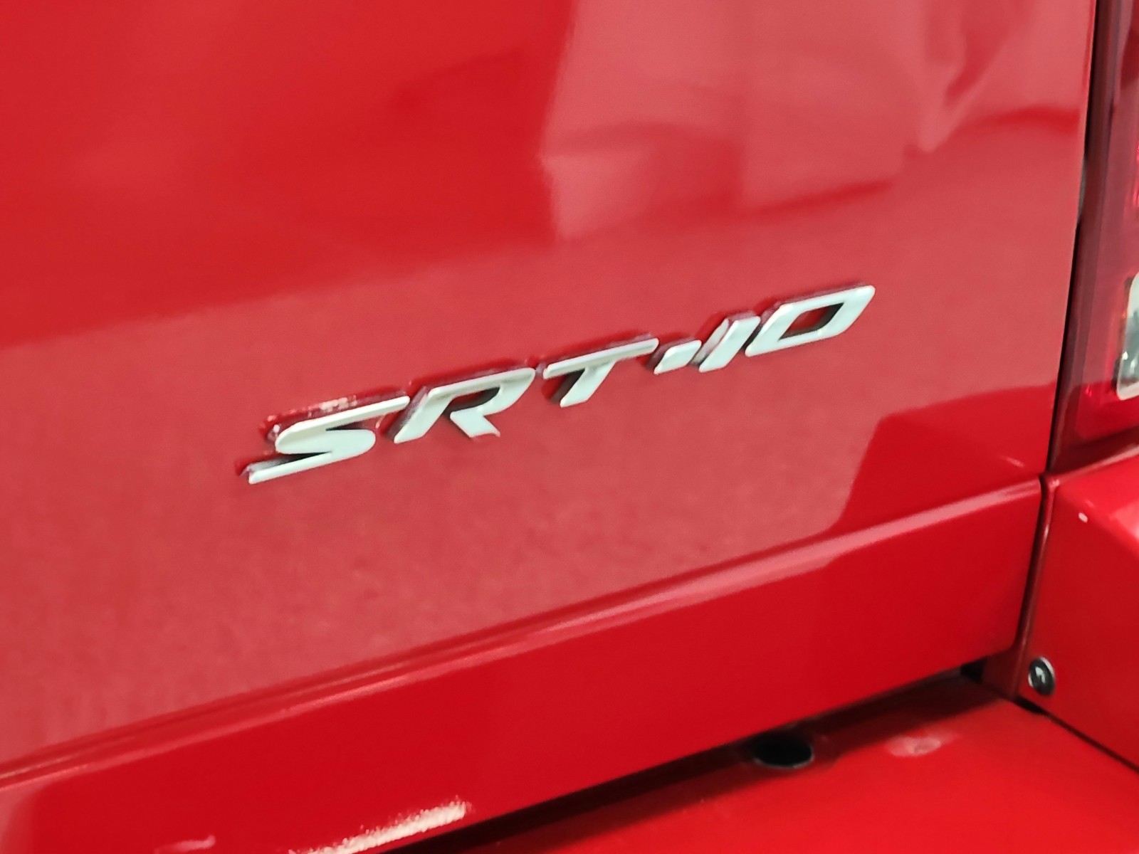 Used 2004 Flame Red Dodge 2dr Reg Cab 120.5 WB SRT-10 image 22