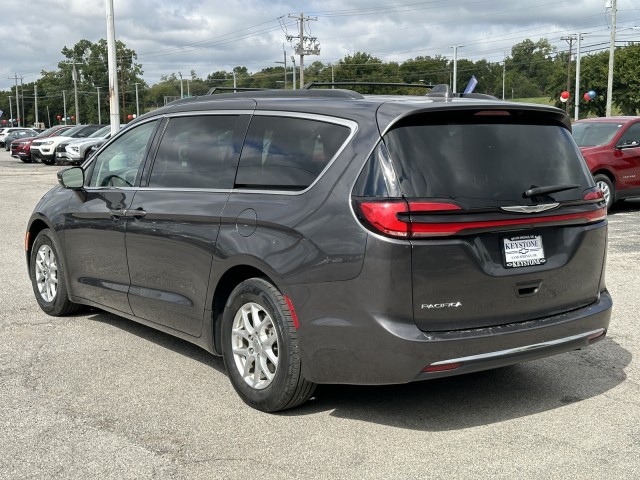 2022 Chrysler Pacifica Touring L 5