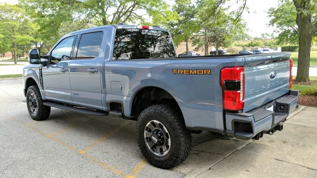 2023 Ford Super Duty F-250 SRW LARIAT 6