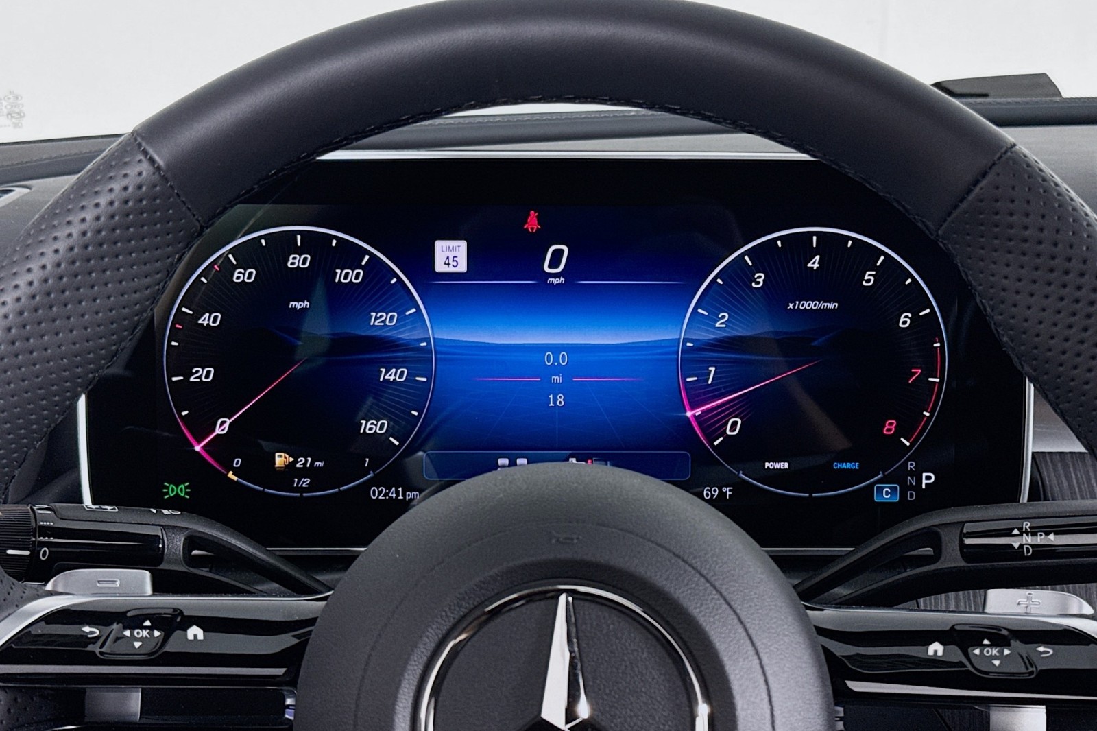 New 2026 Graphite Grey Metallic Mercedes-Benz CLE 450 4MATIC® Coupe image 18