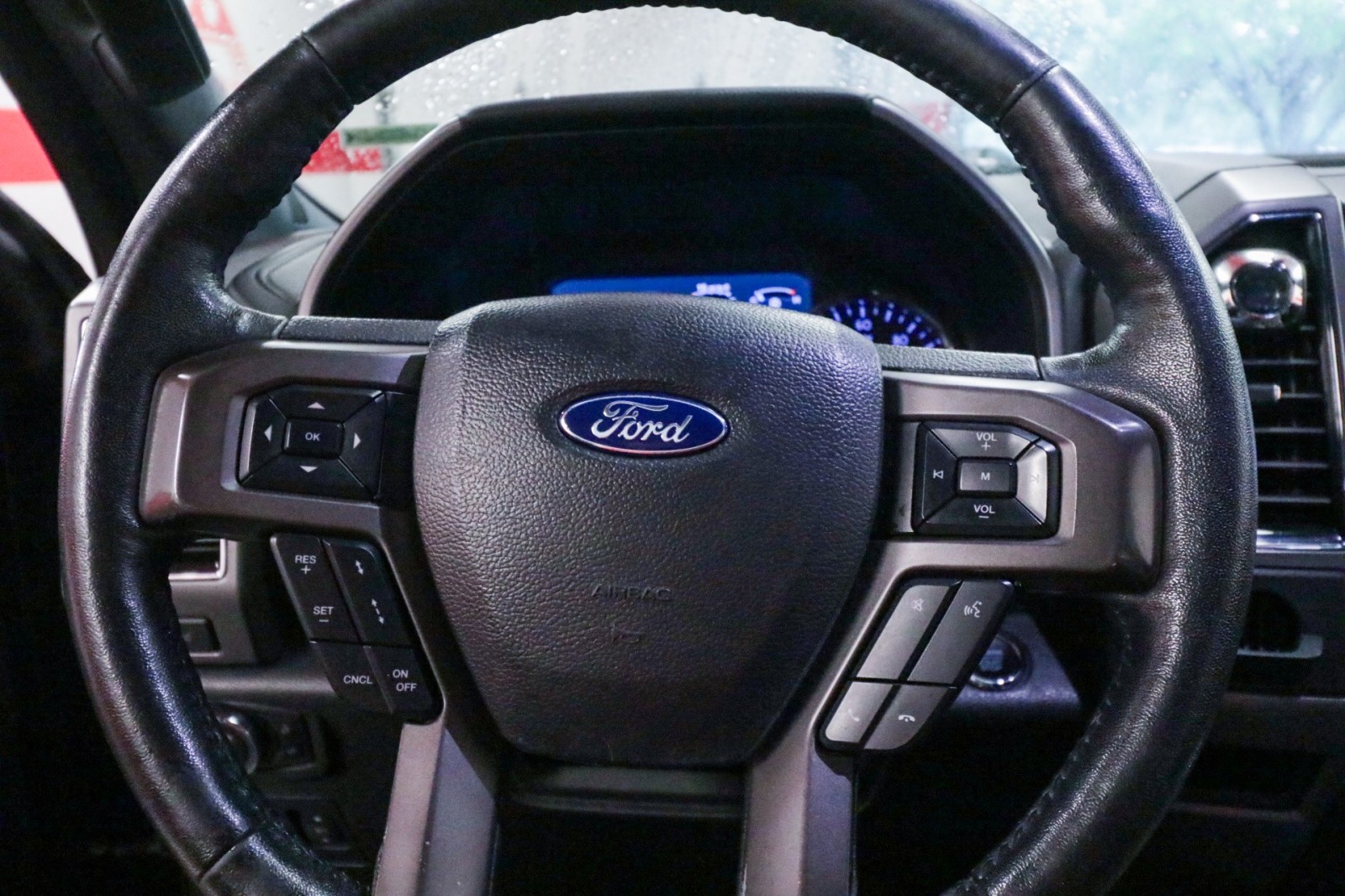 Used Car 2019 Ford Expedition  Xlt For Sale Under $20,000 In Austin, Texas