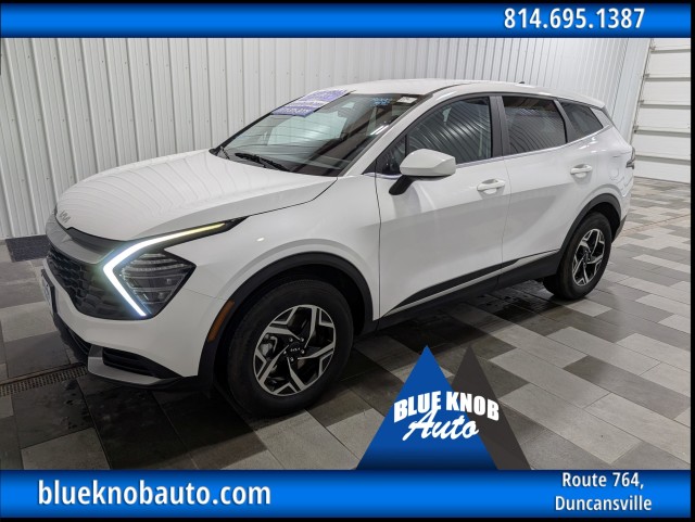 Glacial White Pearl 2025 Kia Sportage LX AWD SUV / Crossover All-Wheel Drive Automatic