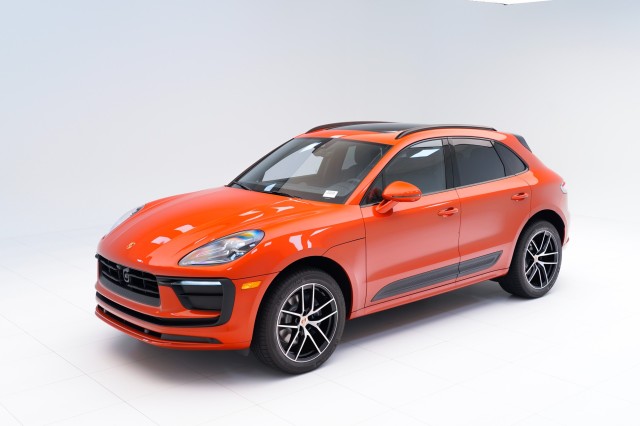 2024  Macan  in , 