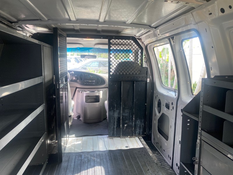 2000 Ford Econoline Cargo Van LOW MILES 68,046 in , 