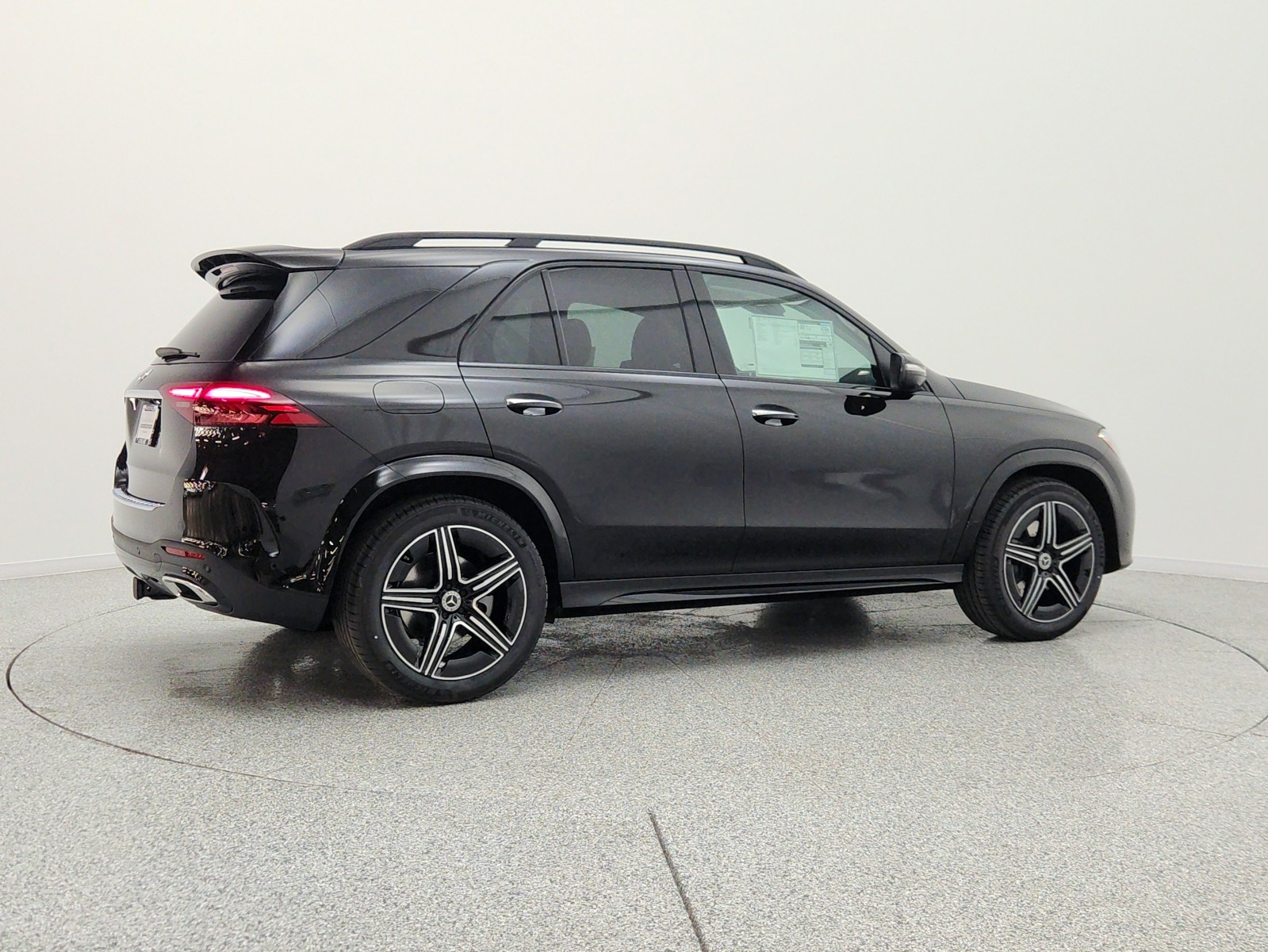 New 2026 Obsidian Black Metallic Mercedes-Benz GLE 350 SUV image 5