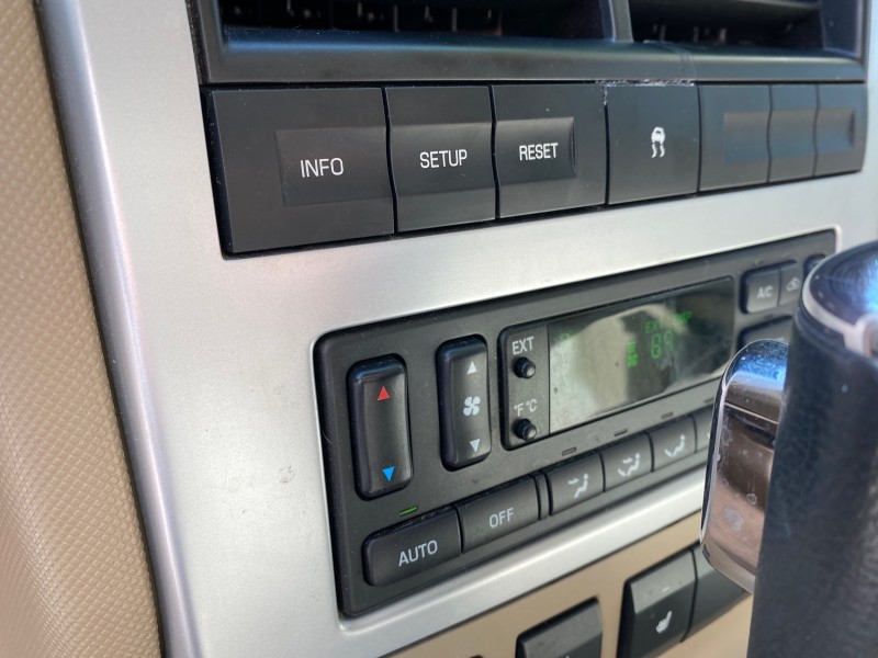 2007 Mercury Mountaineer SUV Premier 1 OWNER in ,
