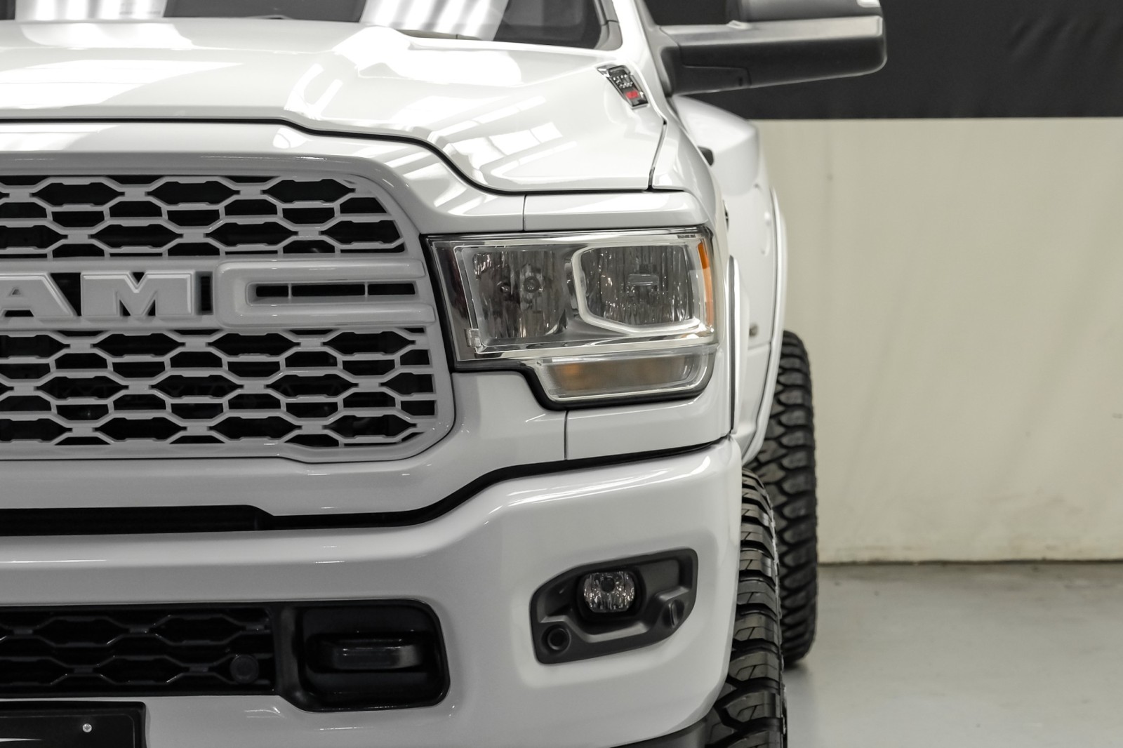 2022 Ram 3500 Tradesman 33