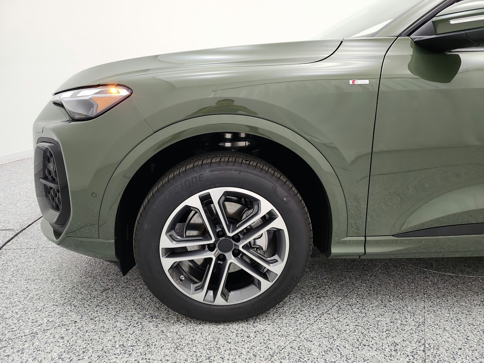 New 2026 District Green Metallic Audi Premium 2.0 TFSI quattro image 13