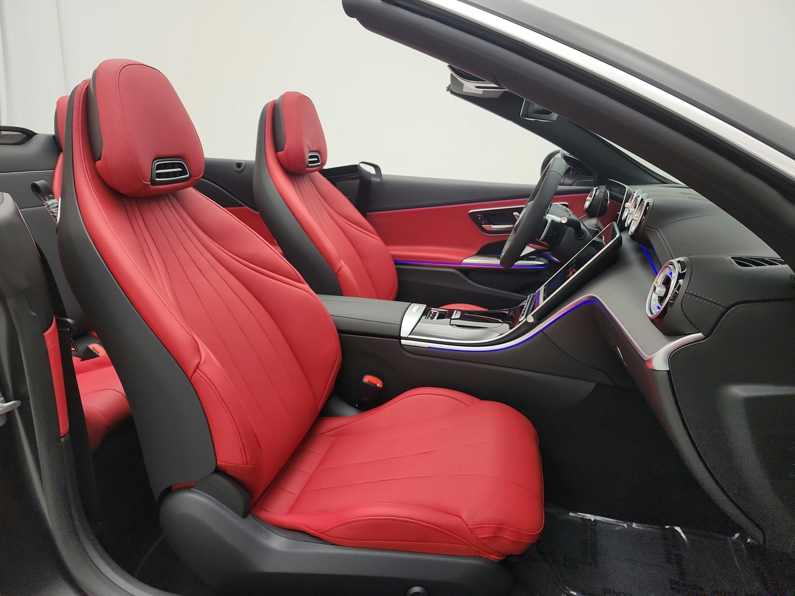 New 2026 MANUFAKTUR Graphite Grey Magno Mercedes-Benz CLE 300 image 15