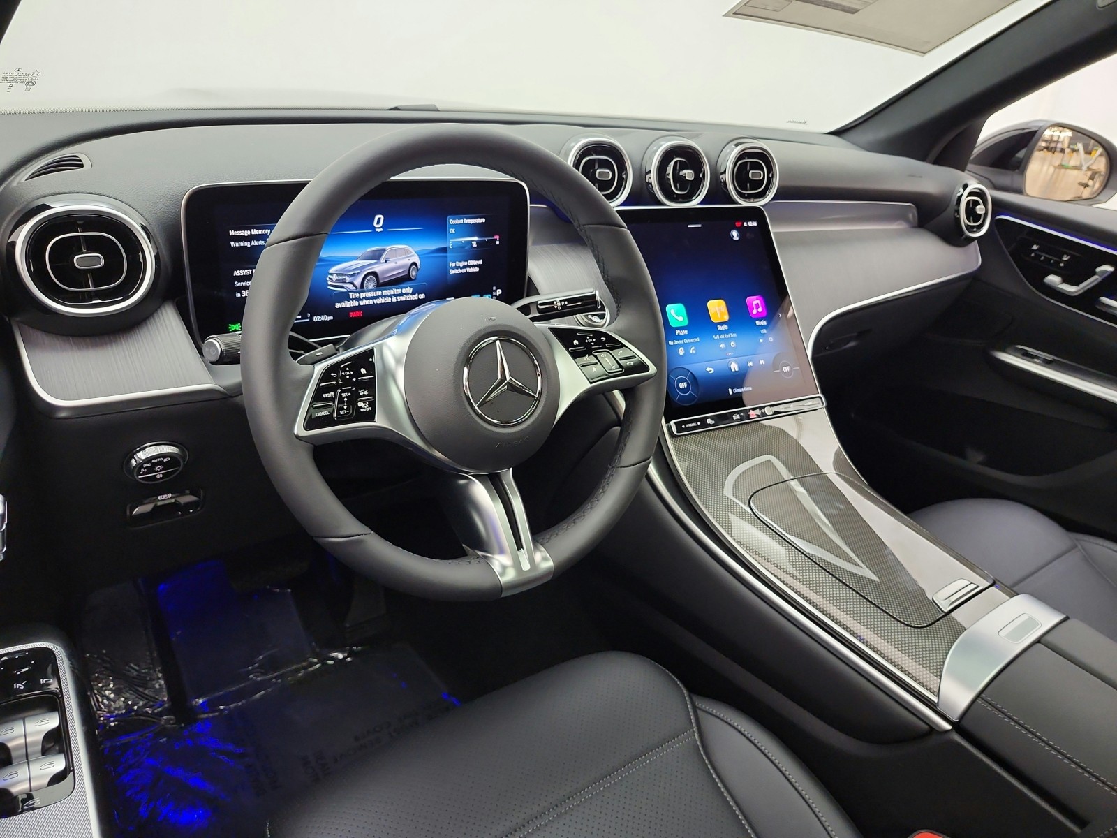 New 2027 Black Mercedes-Benz GLC 300 SUV image 9