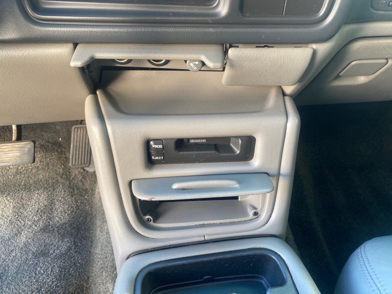 2001 Chevrolet Suburban LT Z71 1 FL 4WD 44 SERVICES NO ACCIDENTS in ,