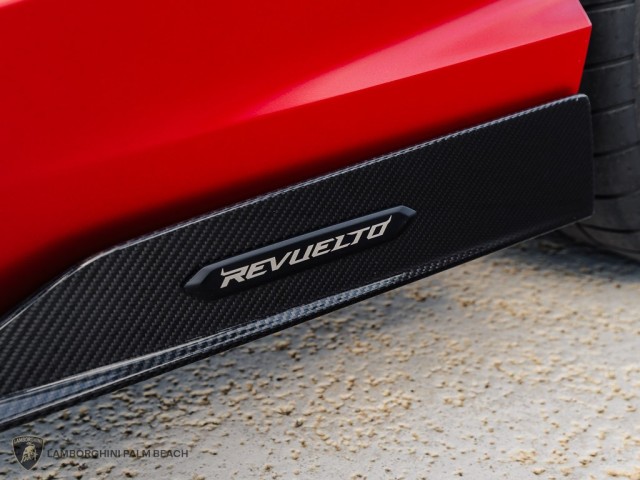 Lamborghini Revuelto