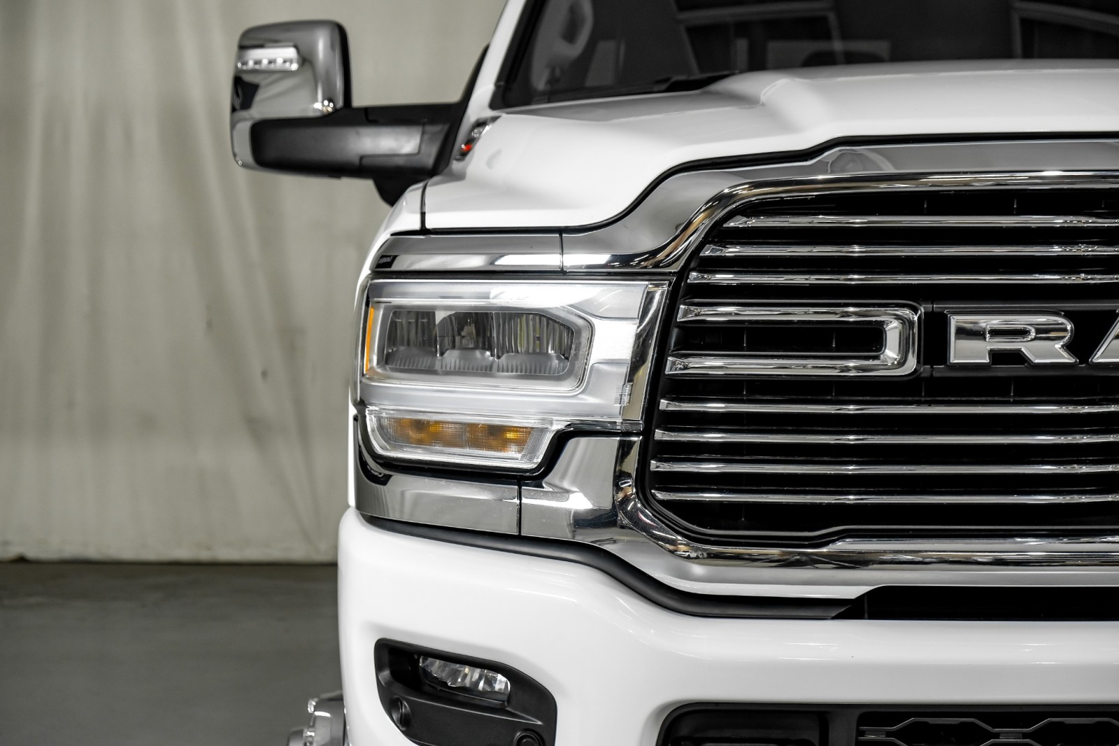 2023 Ram 3500 Laramie 37