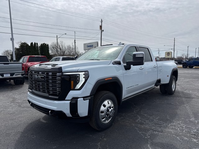 2026 GMC Sierra 3500HD Denali Ultimate Crew Cab 4WD