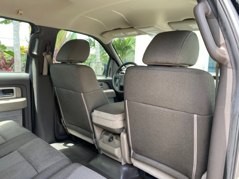 2010 Ford F-150 4 DR CREW XL LOW MILES 34,625 in , 