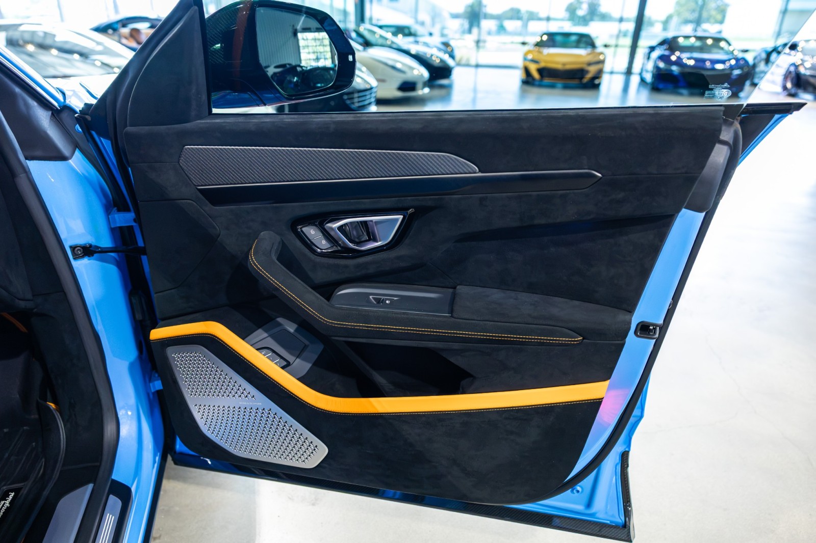 2024 Lamborghini Urus Performante - Photo 35