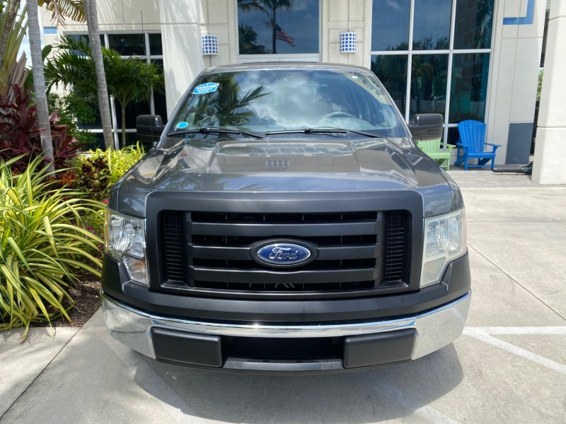 2010 Ford F-150 4 DR CREW XL LOW MILES 34,625 in , 