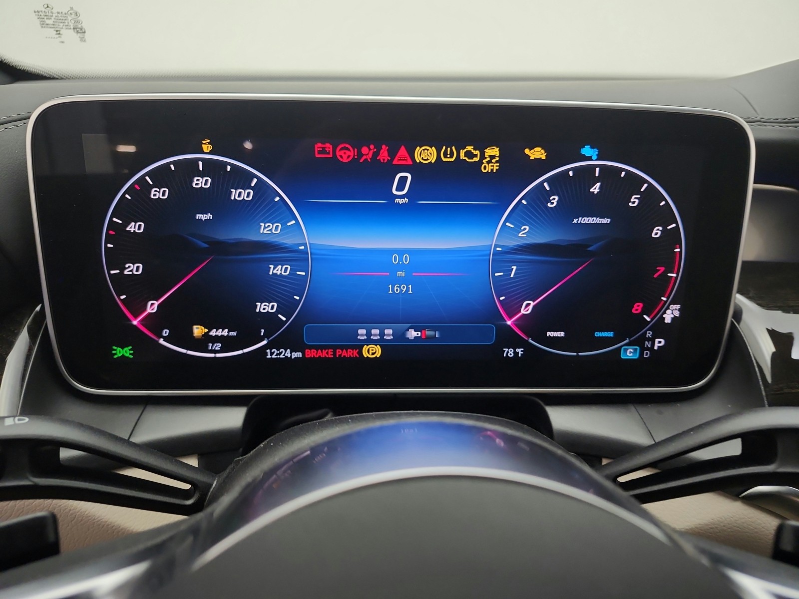 Certified Used 2025 Polar White Mercedes-Benz GLC 300 SUV image 9