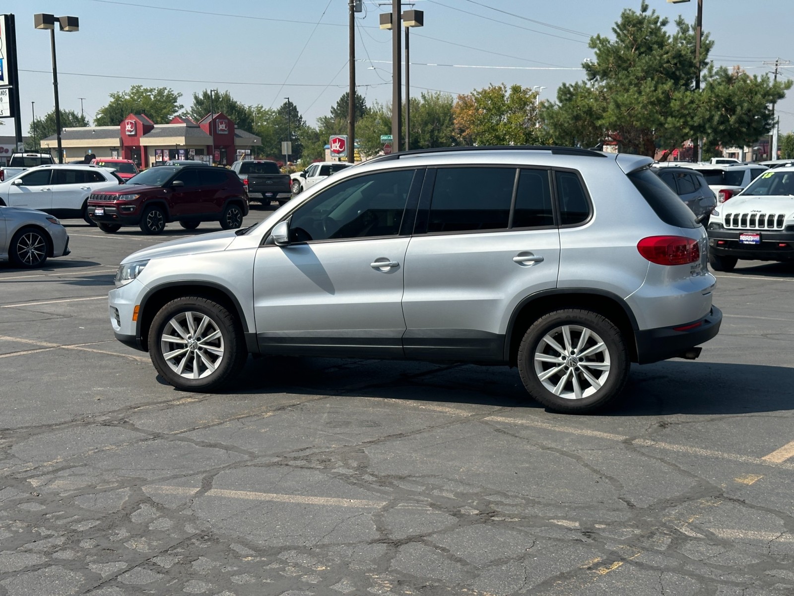 2017 Volkswagen Tiguan Limited  9