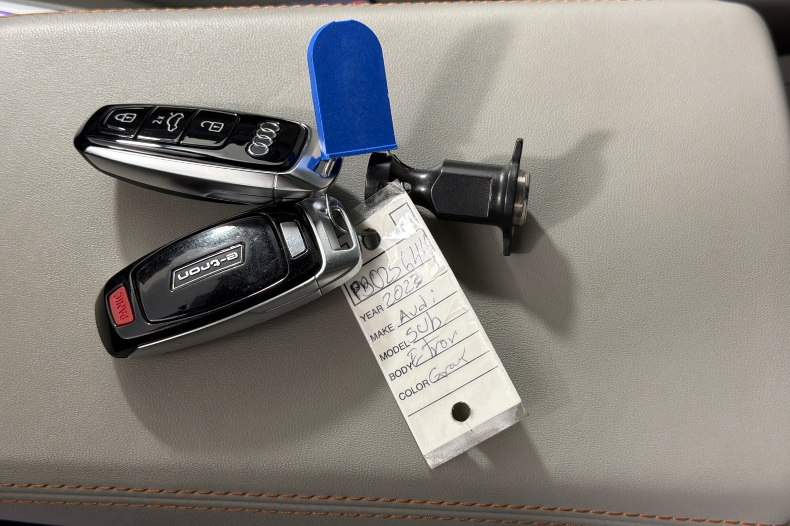 Certified Used 2023 Chronos Gray Audi Chronos quattro image 25