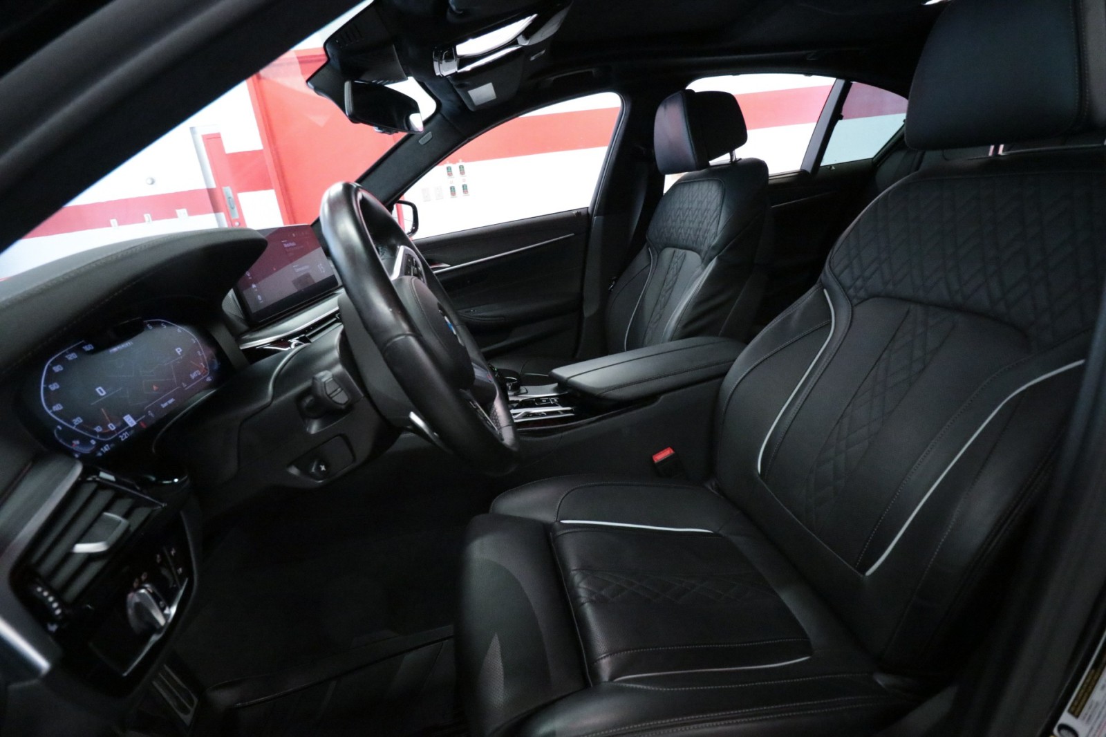 Used Car 2022 Bmw 5 Series  M550i Xdrive For Sale Under $60,000 In Austin, Texas