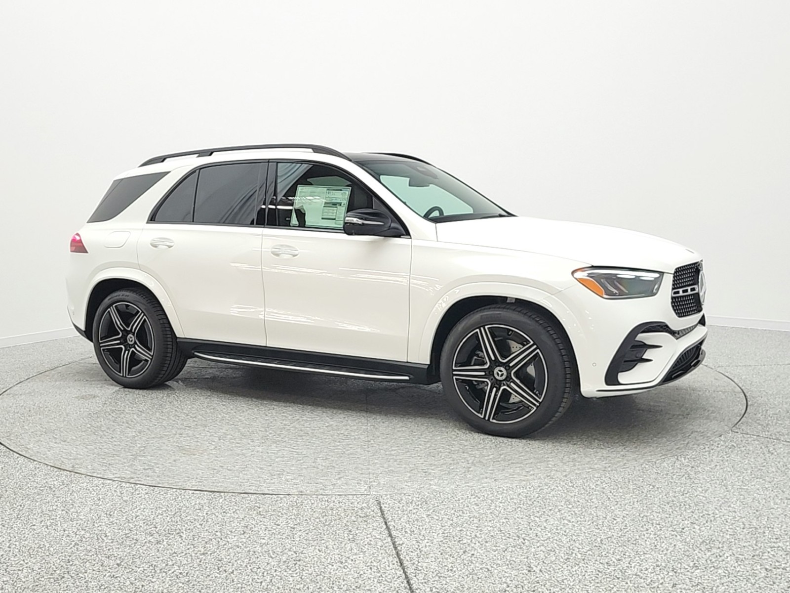 New 2026 Polar White Mercedes-Benz GLE 450 4MATIC® SUV image 3