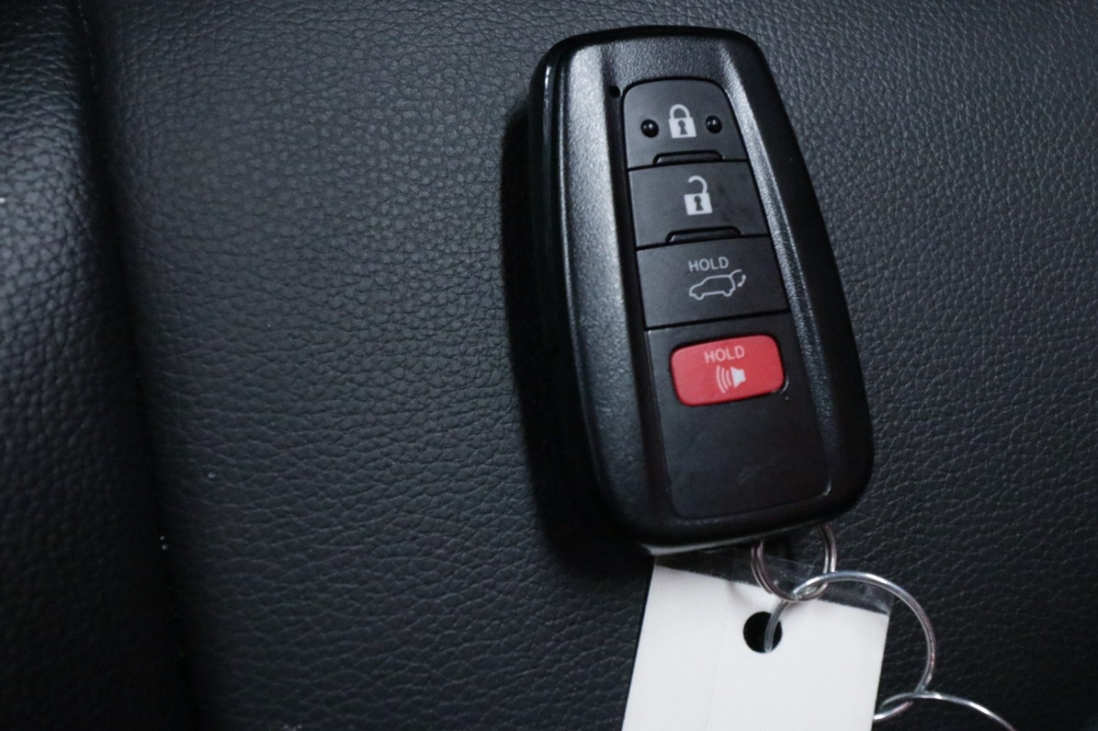 Used Car 2022 Toyota Highlander  Xle For Sale Under $35,000 In Austin, Texas