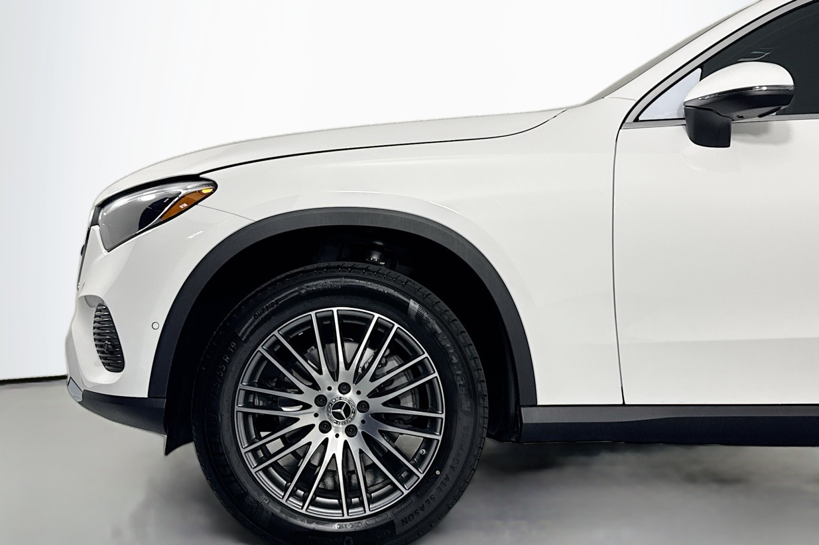 New 2026 Polar White Mercedes-Benz GLC 300 SUV image 5