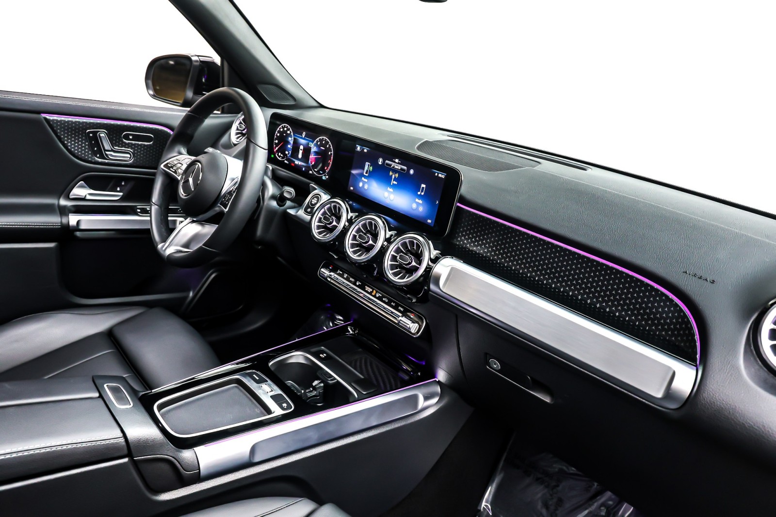 Certified Used 2025 Night Black Mercedes-Benz GLB 250 SUV image 17