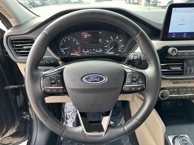 2022 Ford Escape SEL 12