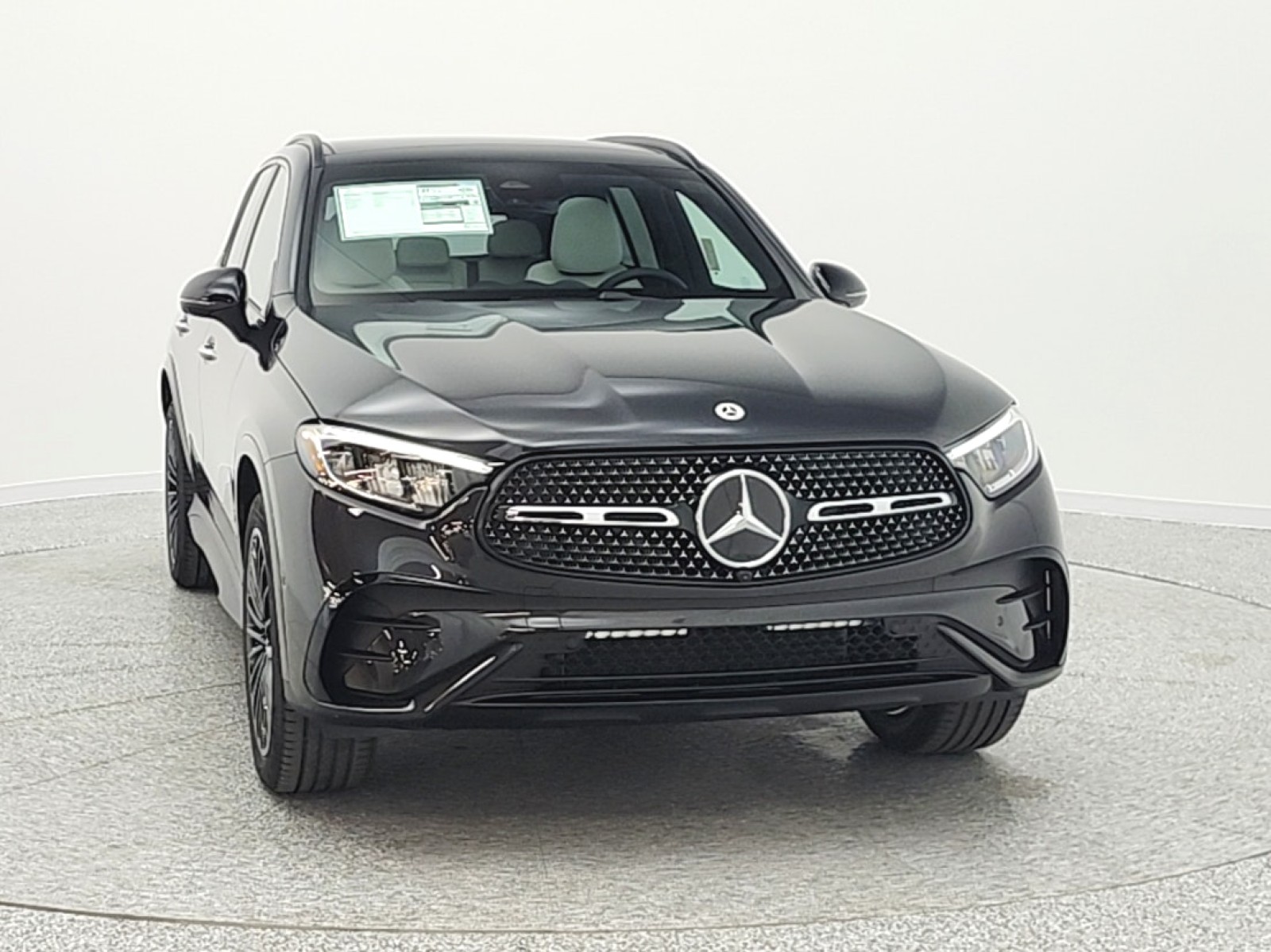 New 2026 Graphite Grey Metallic Mercedes-Benz GLC 300 image 2