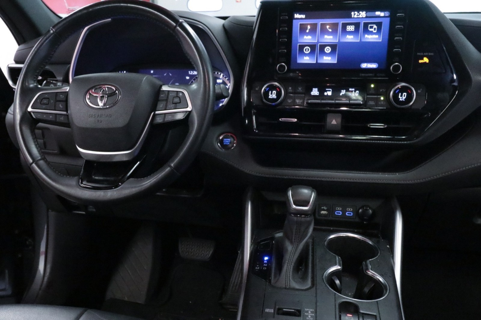 Used Car 2022 Toyota Highlander  Xse For Sale Under $35,000 In Austin, Texas