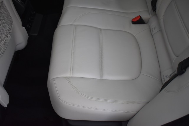 2017 Jaguar F-PACE Navi Leather Moonroof Heated Seats Parking Sensors 33