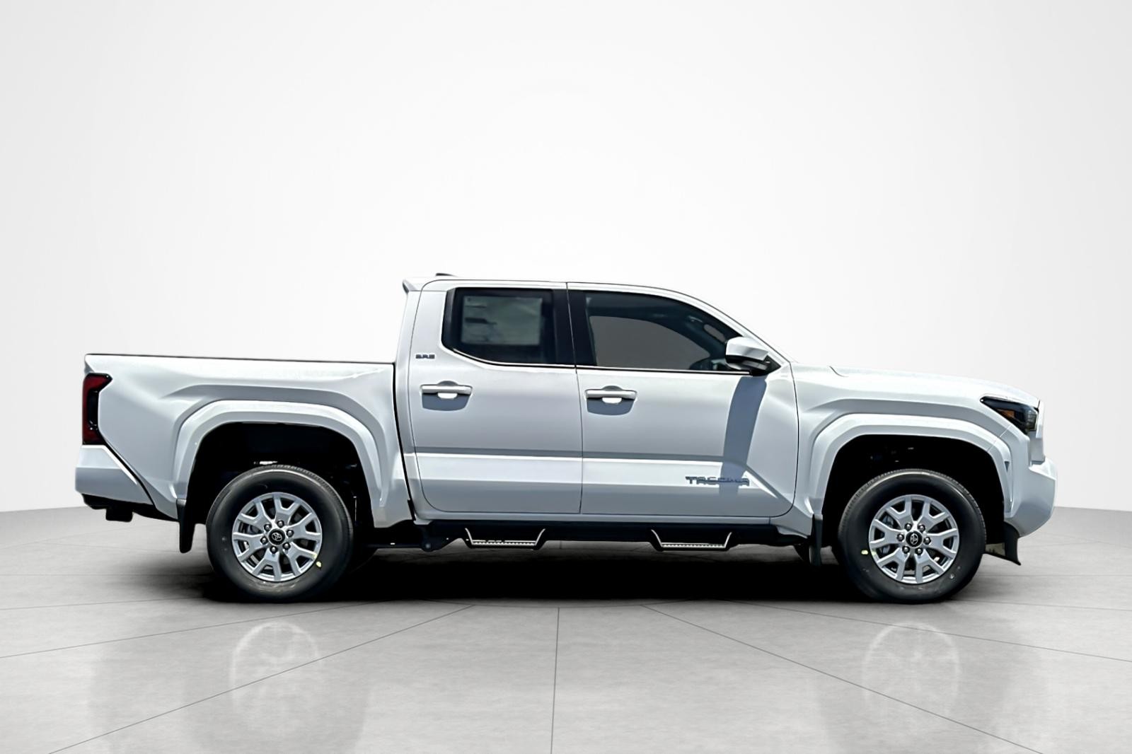New 2026 Ice Cap Toyota SR5 image 6