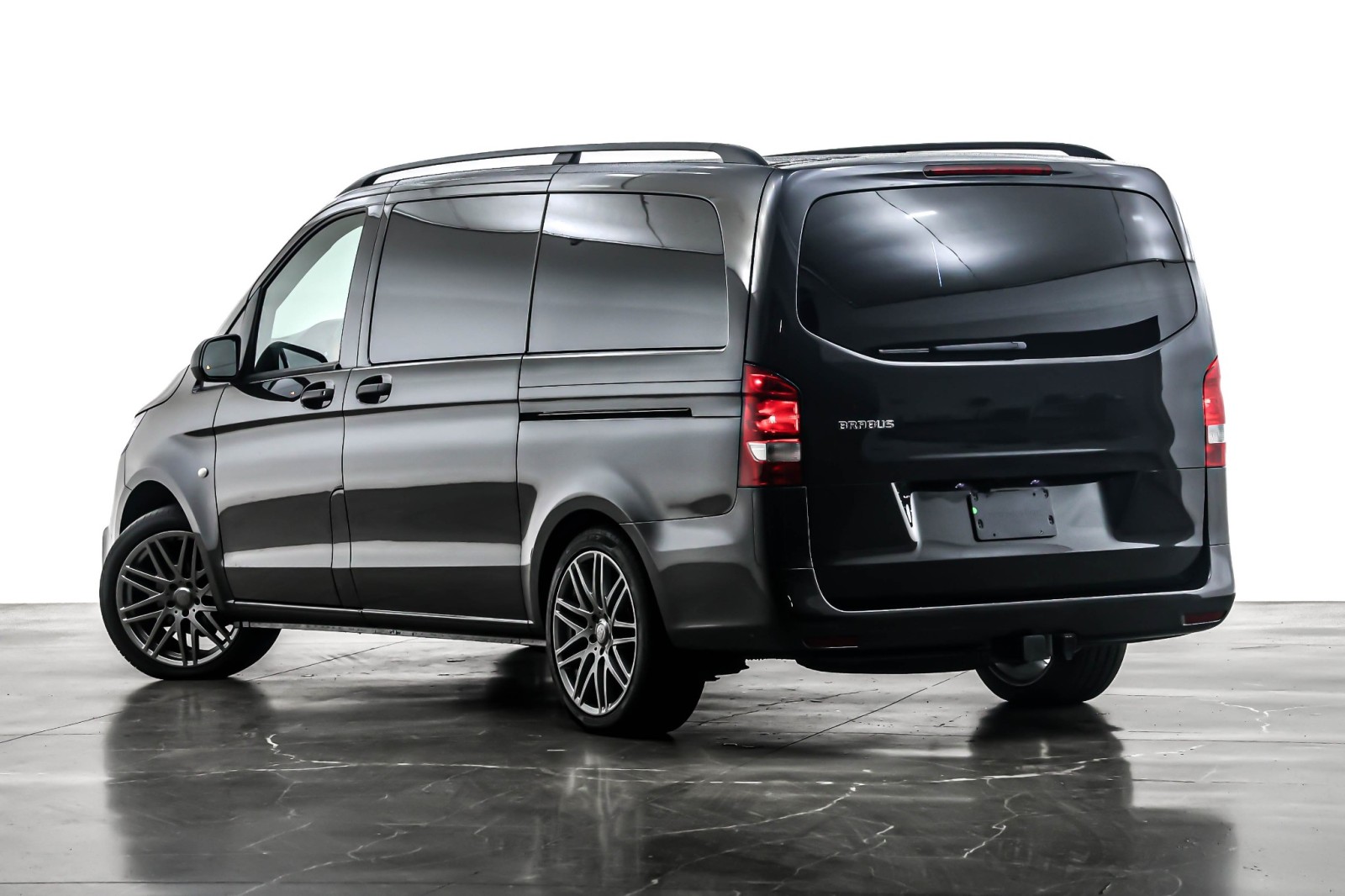 Used 2023 Graphite Grey Metallic Mercedes-Benz Standard Roof 126 Wheelbase image 12