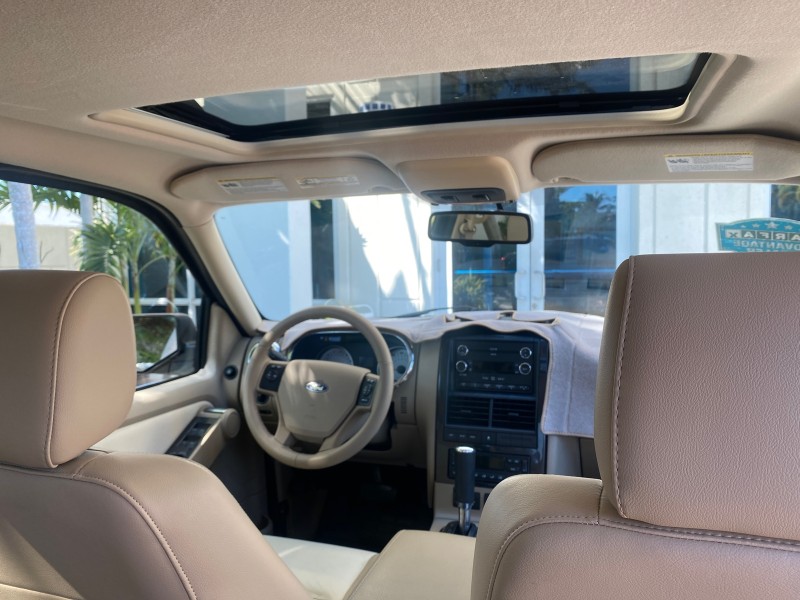 2008 Ford Explorer Sport Trac Limited LOW MILES 49,936 in , 