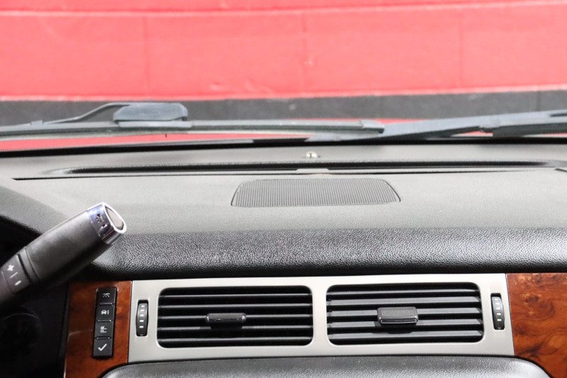 2011 Chevrolet Avalanche 4WD LTZ 4DR Truck in , 