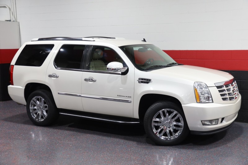 2011 Cadillac Escalade AWD 4dr Suv in , 