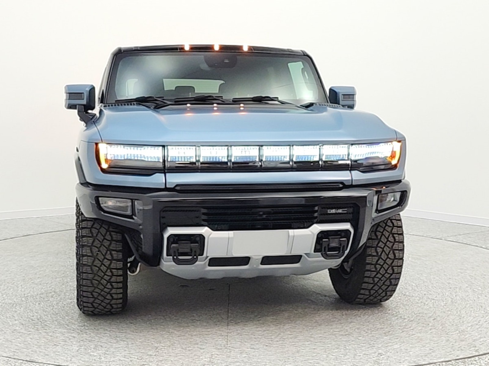 Used 2024 Neptune Blue Matte GMC e4WD 4dr 3X image 2