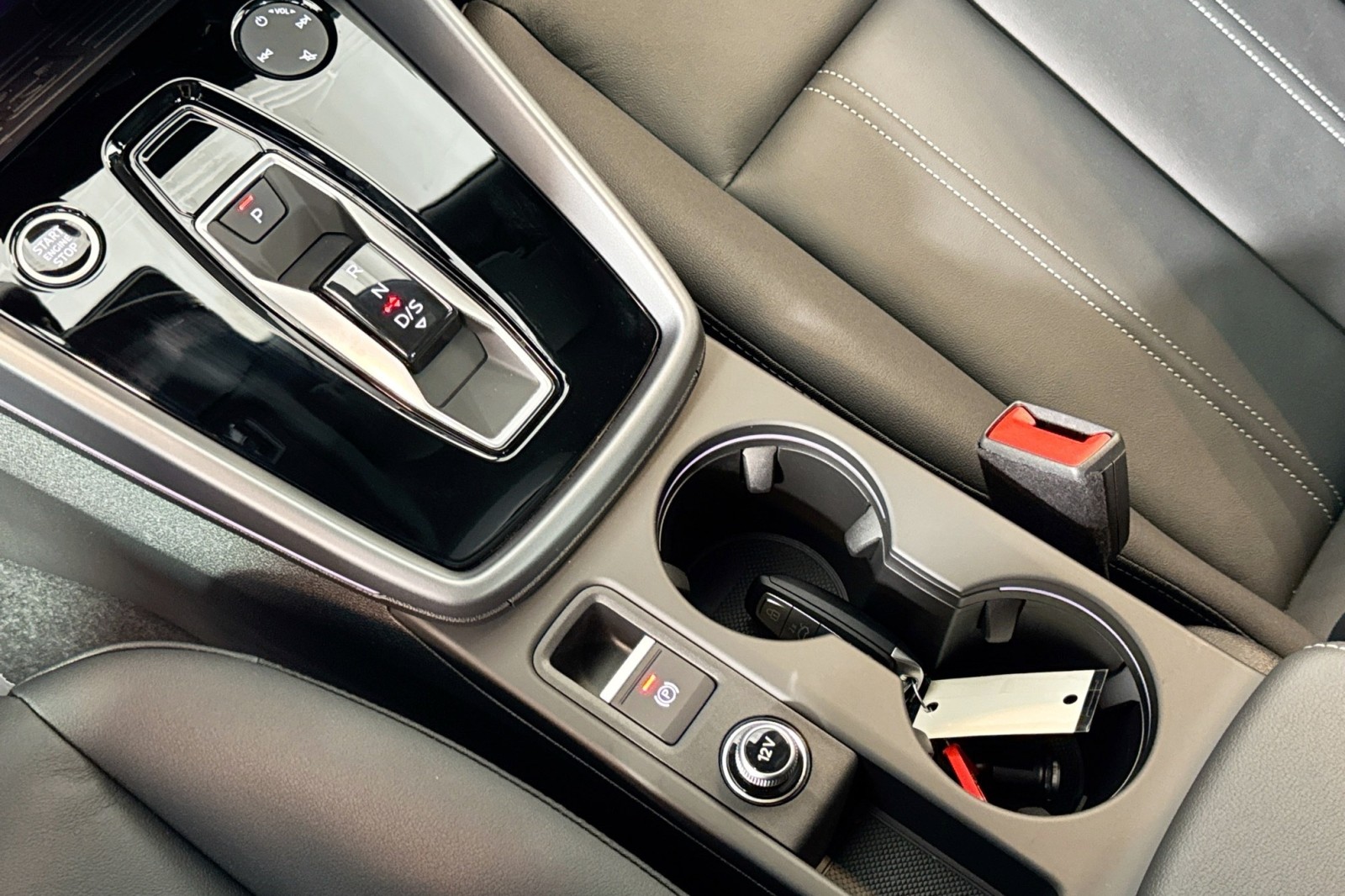 New 2026 Glacier White Metallic Audi Premium Plus quattro image 15