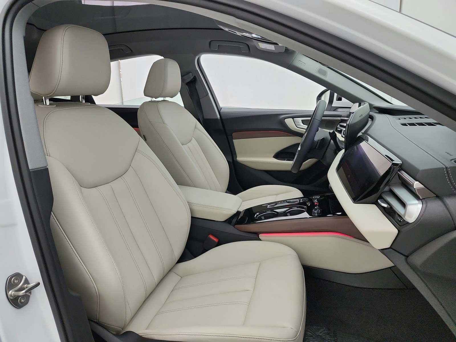 New 2026 Arkona White Audi Premium Plus 2.0 TFSI quattro image 15