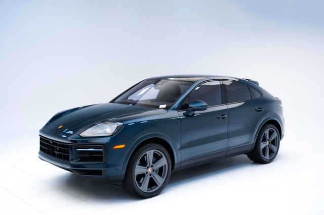2024  Cayenne Coupe in , 