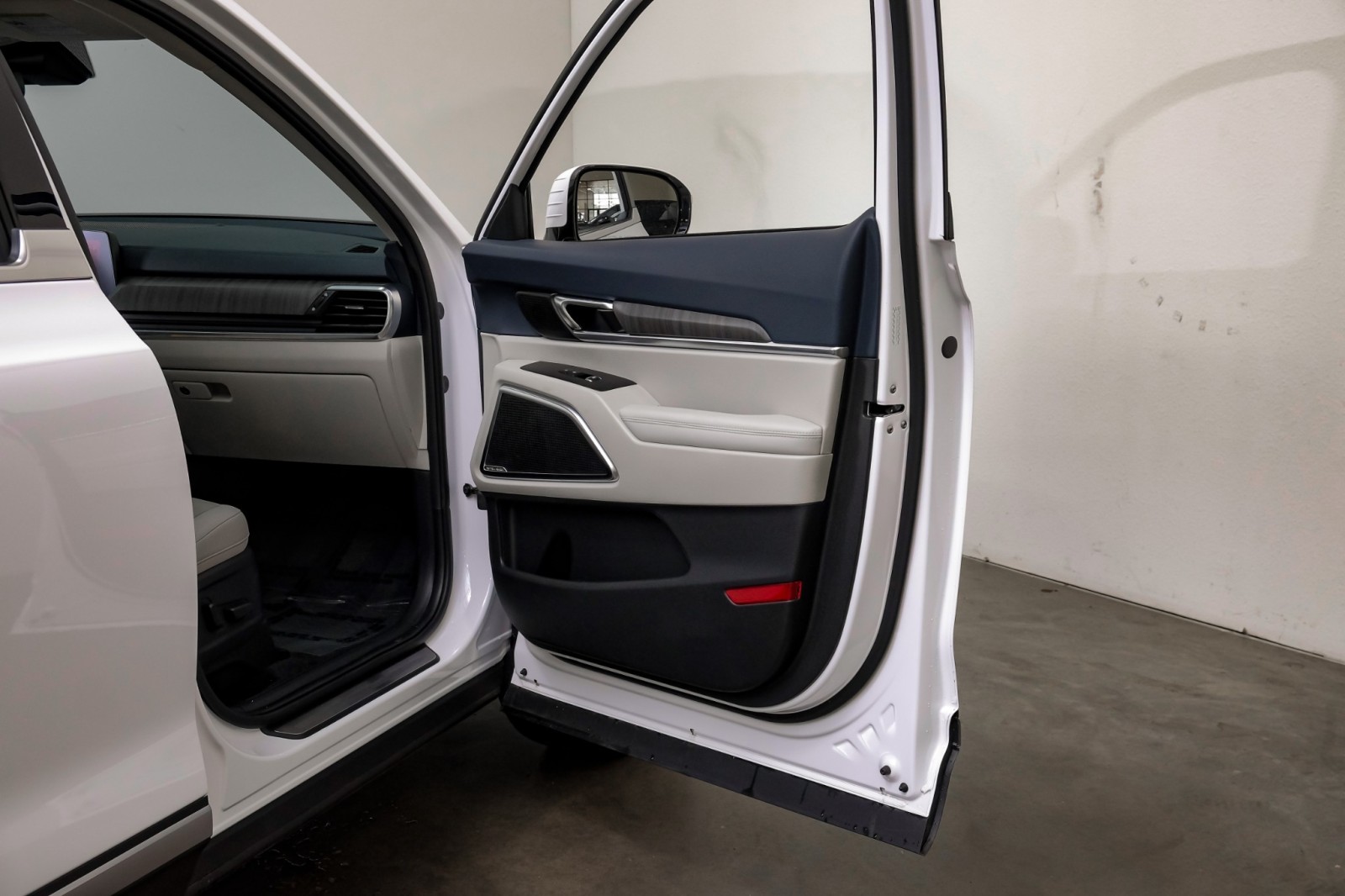 2023 Kia Telluride SX AWD PanoRoof HKAudio 2ndRowCaptains DrivingAsst 45